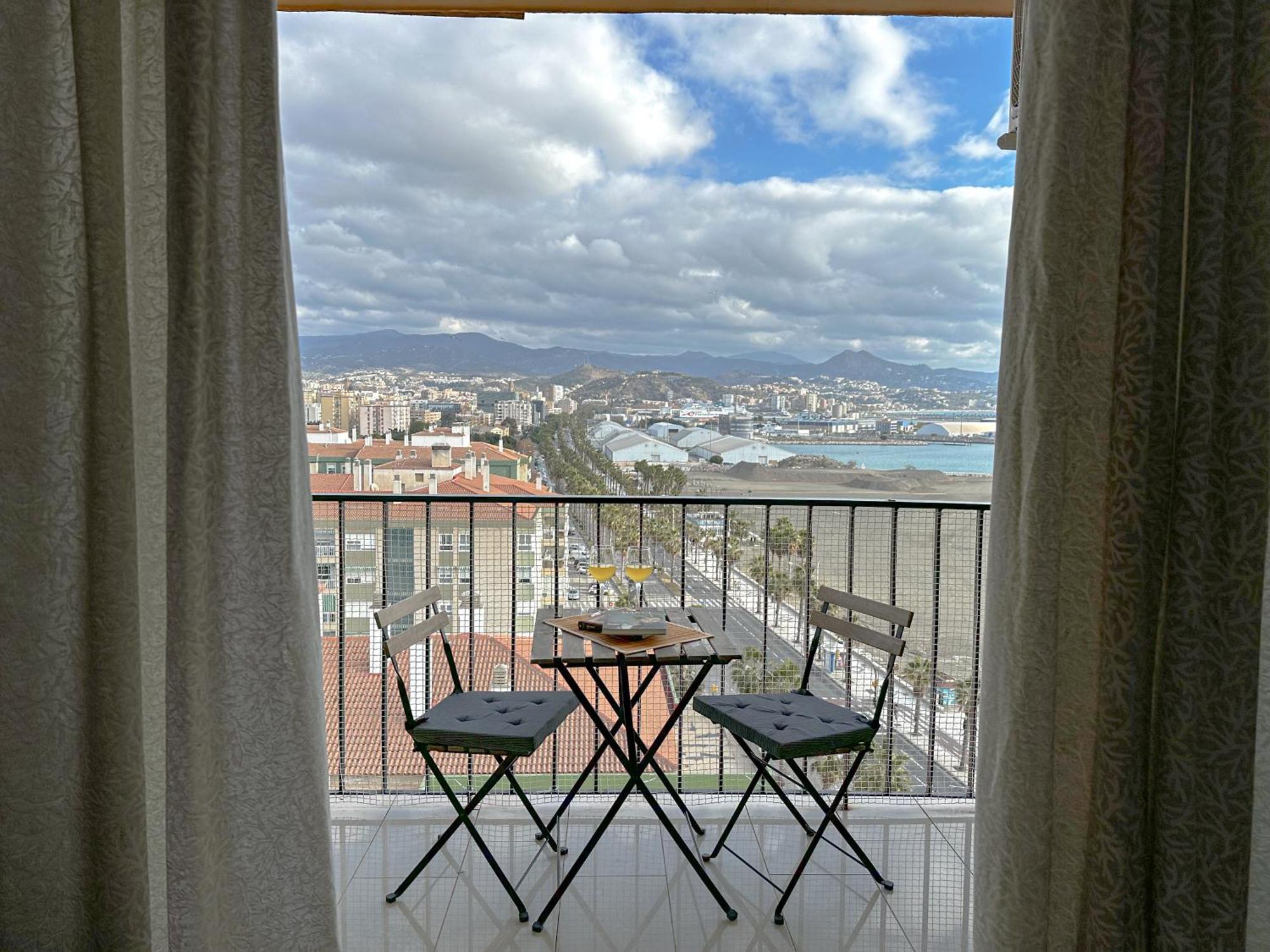 Apartamento Mirador Del Mediterraneo Malaga Luaran gambar