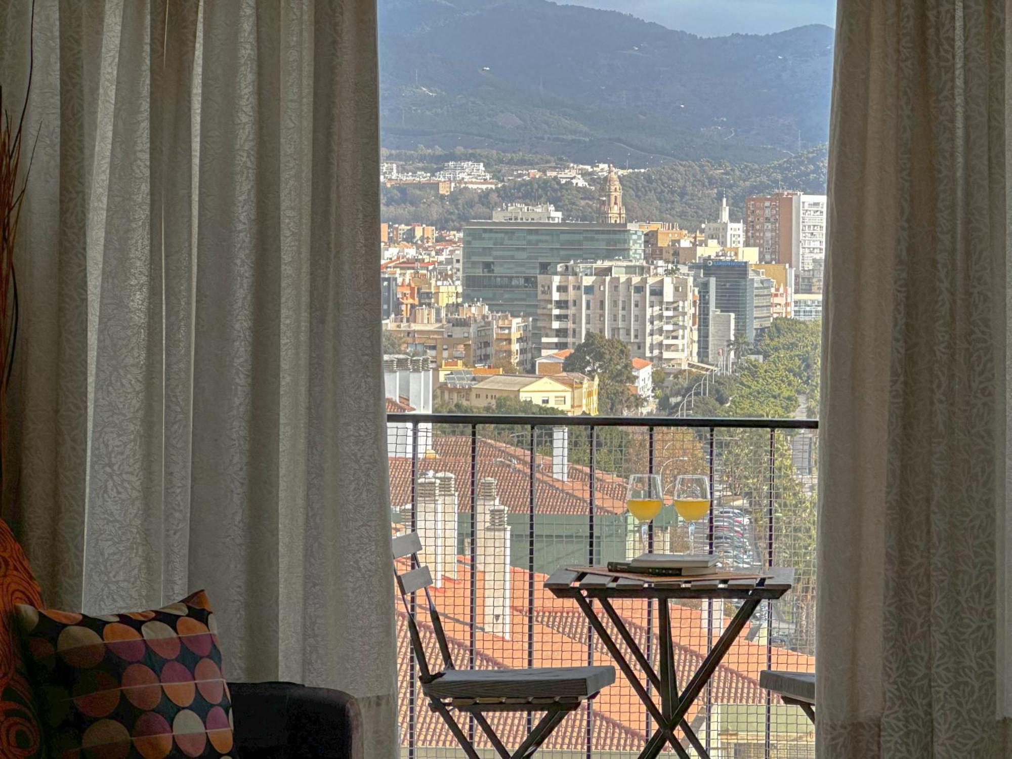 Apartamento Mirador Del Mediterraneo Malaga Luaran gambar